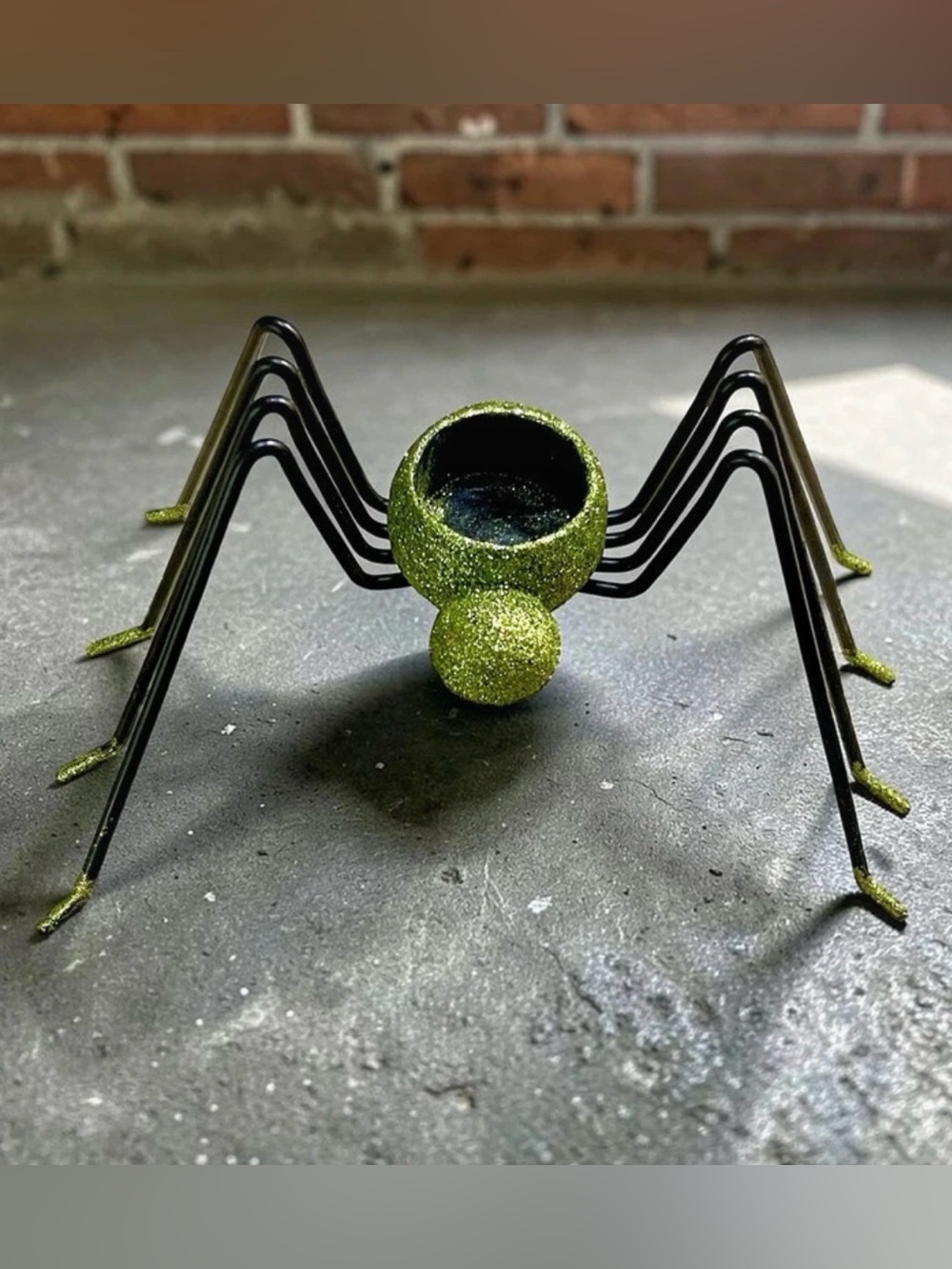 Spider Halloween counter sitting tea light candle holder